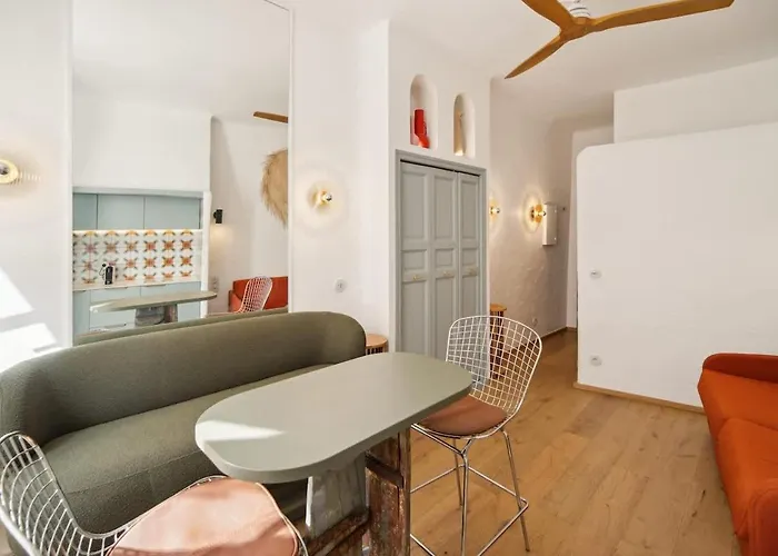 Sevo L L Shellter Saint-Tropez